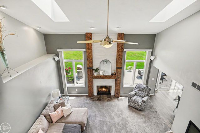 48710 Lafayette Drive, Macomb Twp, MI 48044