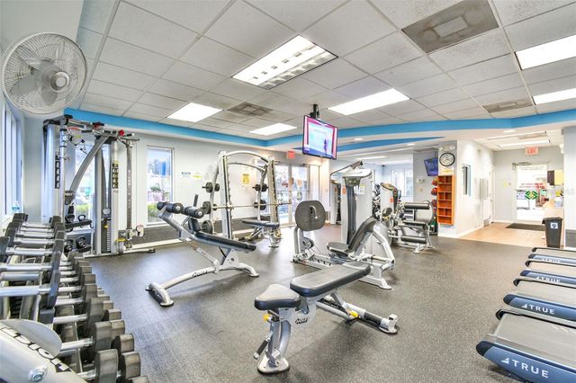 1330 STANDRIDGE DRIVE, Wesley Chapel, FL 33543