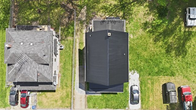 1111 East, Akron, OH 44307