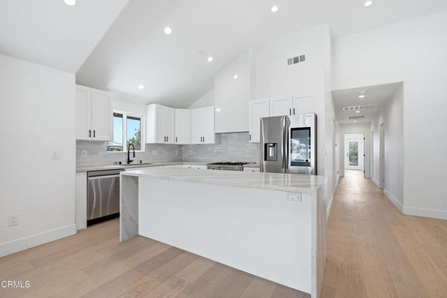 108 E Grandview Avenue, Sierra Madre, CA 91024
