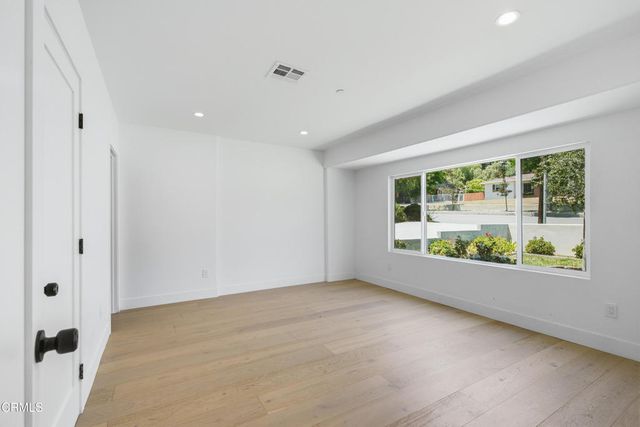 108 E Grandview Avenue, Sierra Madre, CA 91024