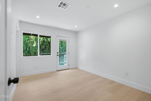 108 E Grandview Avenue, Sierra Madre, CA 91024