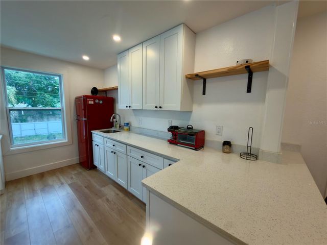 2238 QUINCY STREET S, St Petersburg, FL 33711