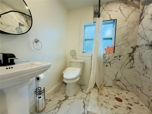 2238 QUINCY STREET S, St Petersburg, FL 33711