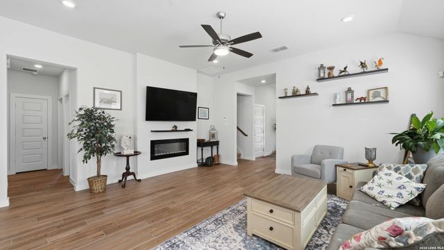 216 Camino Verde, San Marcos, TX 78666