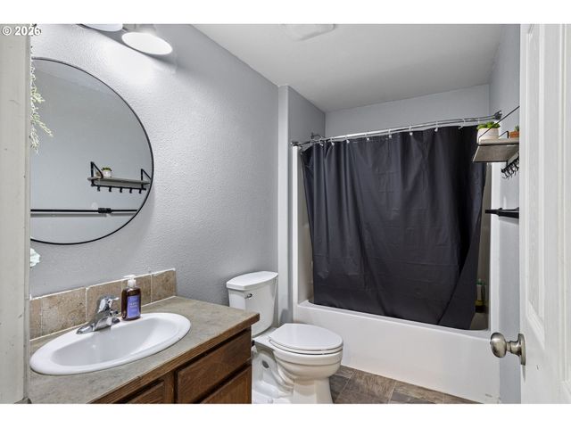 153 QUINCY Ave, Roseburg, OR 97471