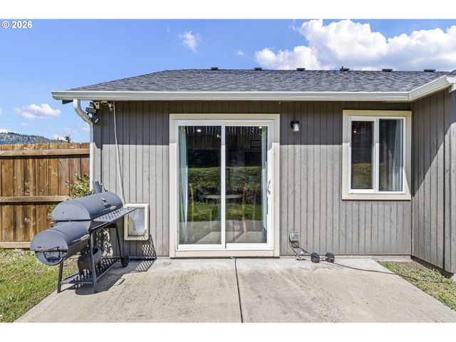 153 QUINCY Ave, Roseburg, OR 97471