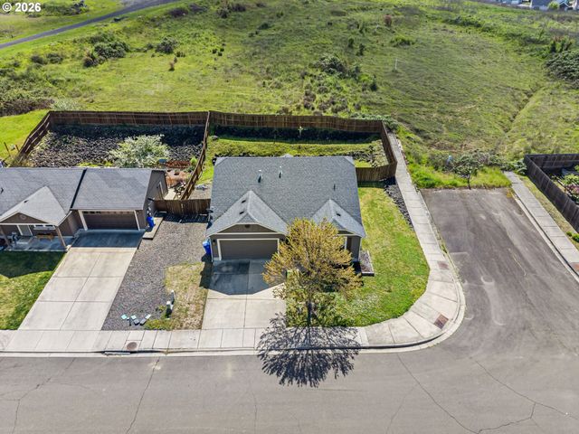 153 QUINCY Ave, Roseburg, OR 97471