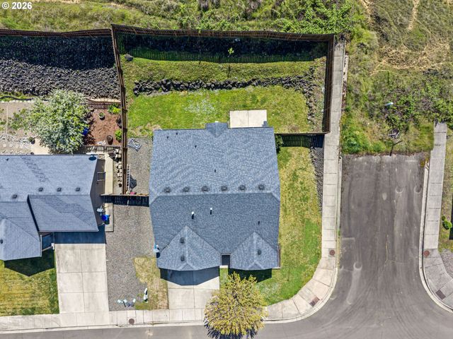 153 QUINCY Ave, Roseburg, OR 97471