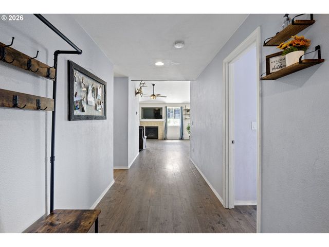 153 QUINCY Ave, Roseburg, OR 97471