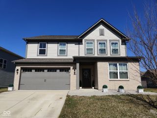16352 Sedalia Drive, Fishers, IN 46040