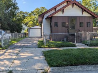 1038 E Marengo Avenue, Flint, MI 48505