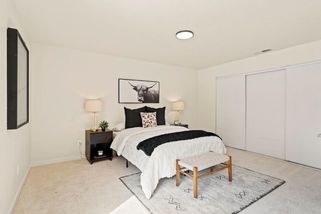 6892 Calvine Rd, Sacramento, CA 95823