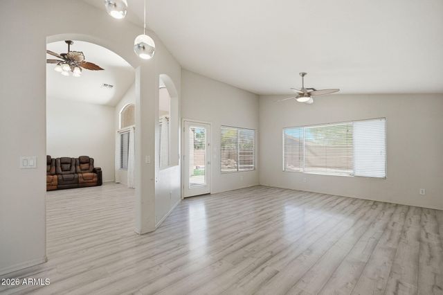 273 E CHICORY Place, San Tan Valley, AZ 85143