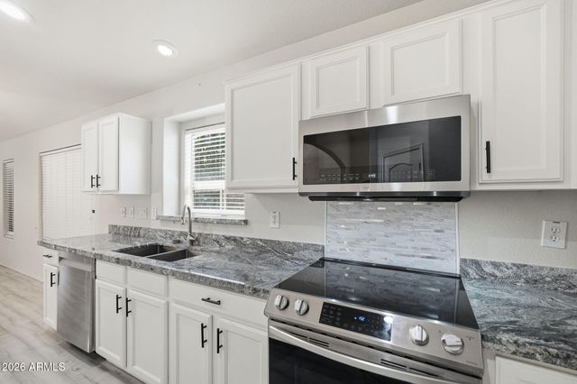 273 E CHICORY Place, San Tan Valley, AZ 85143