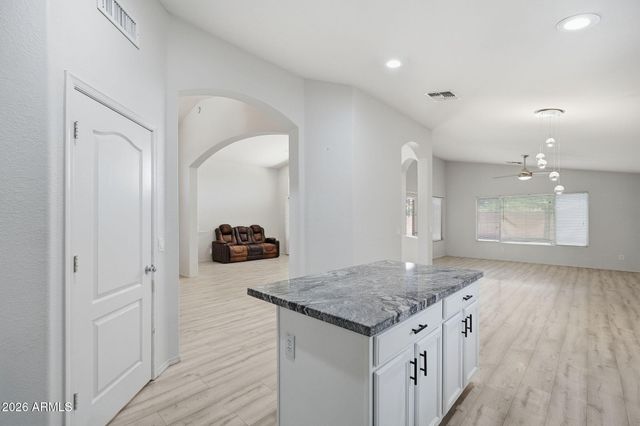 273 E CHICORY Place, San Tan Valley, AZ 85143