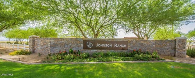 273 E CHICORY Place, San Tan Valley, AZ 85143