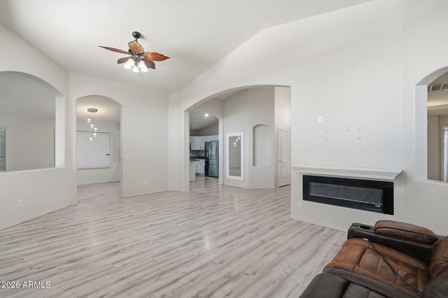 273 E CHICORY Place, San Tan Valley, AZ 85143