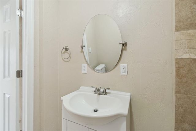 3221 NW 15th Street, Oklahoma City, OK 73107