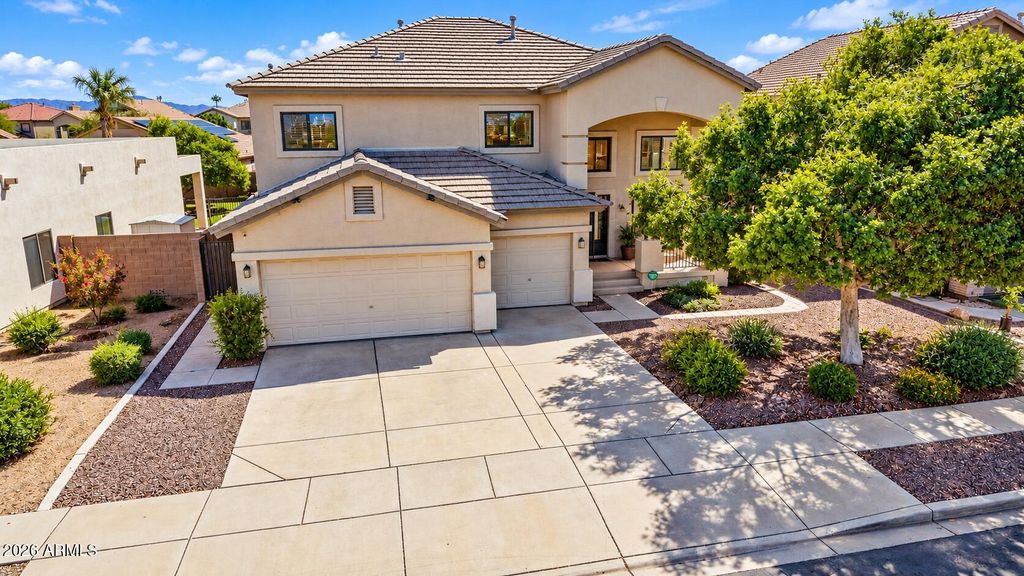 8021 W HILTON Avenue, Phoenix, AZ 85043 — photo 3