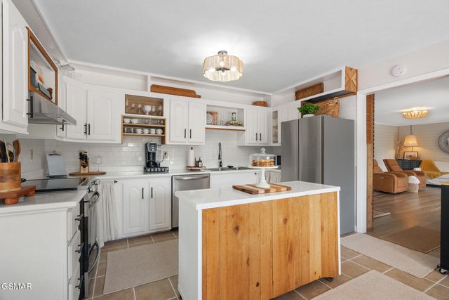 1945 Valley Woods Drive, Sevierville, TN 37862