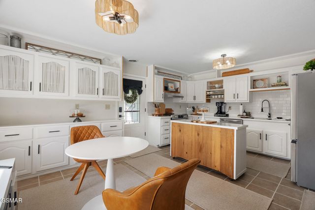 1945 Valley Woods Drive, Sevierville, TN 37862