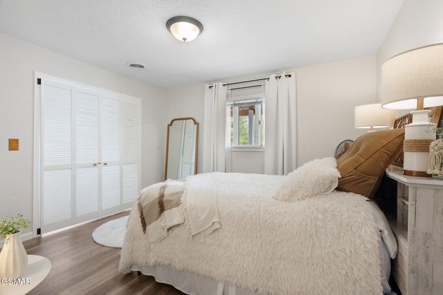 1945 Valley Woods Drive, Sevierville, TN 37862