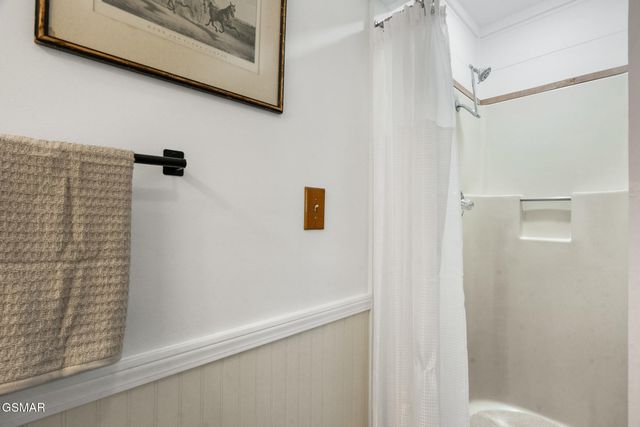 1945 Valley Woods Drive, Sevierville, TN 37862