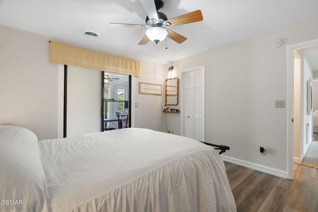 1945 Valley Woods Drive, Sevierville, TN 37862