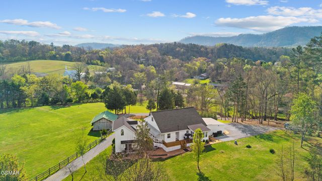 1945 Valley Woods Drive, Sevierville, TN 37862