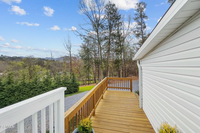 1945 Valley Woods Drive, Sevierville, TN 37862