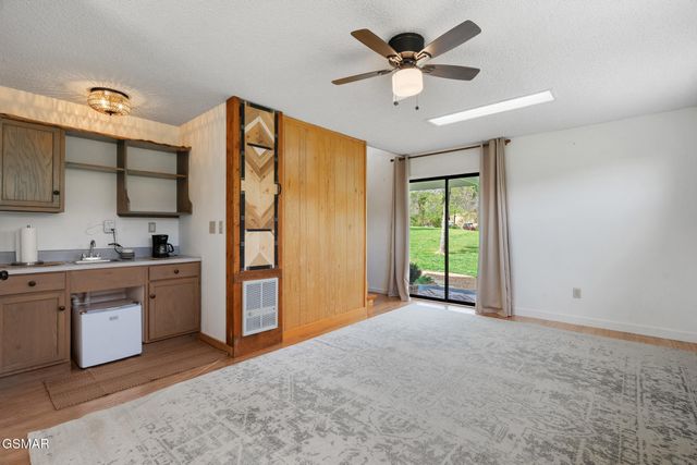 1945 Valley Woods Drive, Sevierville, TN 37862