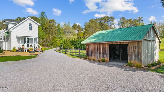 1945 Valley Woods Drive, Sevierville, TN 37862