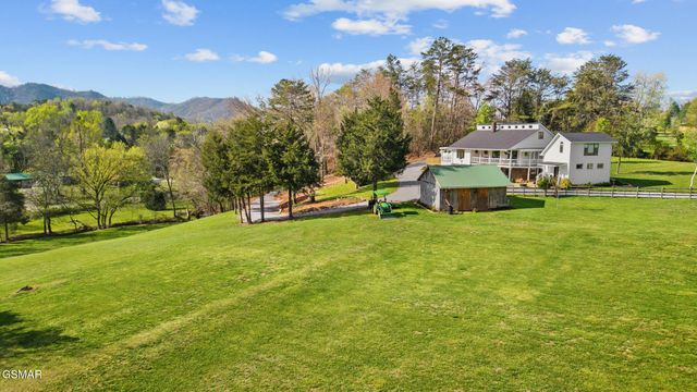 1945 Valley Woods Drive, Sevierville, TN 37862