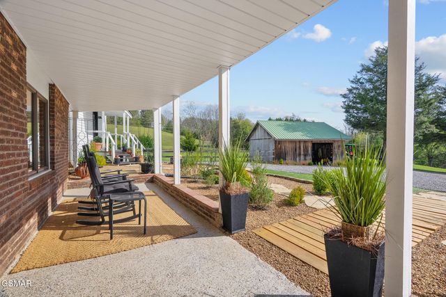 1945 Valley Woods Drive, Sevierville, TN 37862