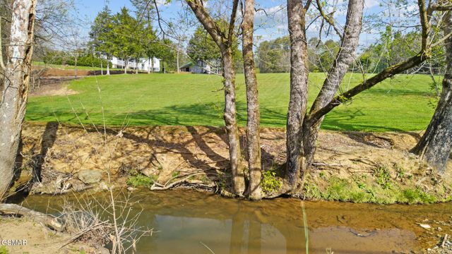 1945 Valley Woods Drive, Sevierville, TN 37862