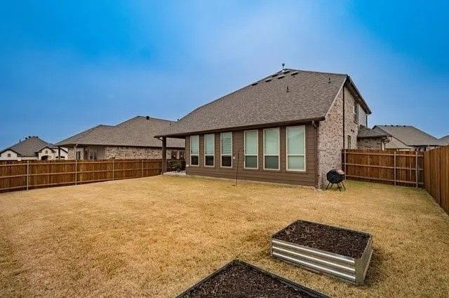 2253 Burning Bush Lane, Waxahachie, TX 75167