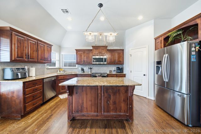14346 S Toledo Avenue, Bixby, OK 74008