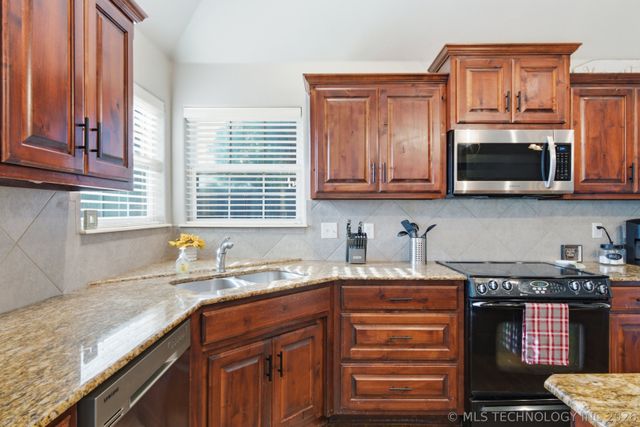 14346 S Toledo Avenue, Bixby, OK 74008
