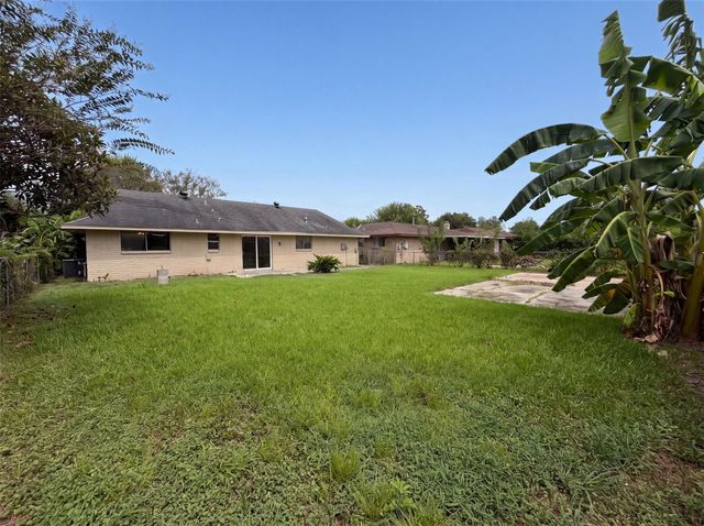 12510 Daventry Lane, Houston, TX 77039