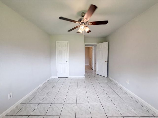 12510 Daventry Lane, Houston, TX 77039