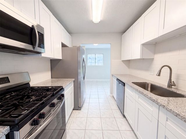 12510 Daventry Lane, Houston, TX 77039