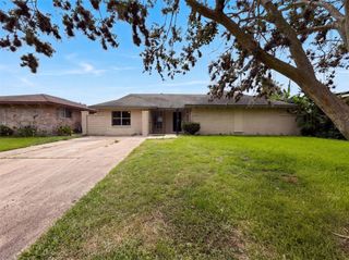12510 Daventry Lane, Houston, TX 77039