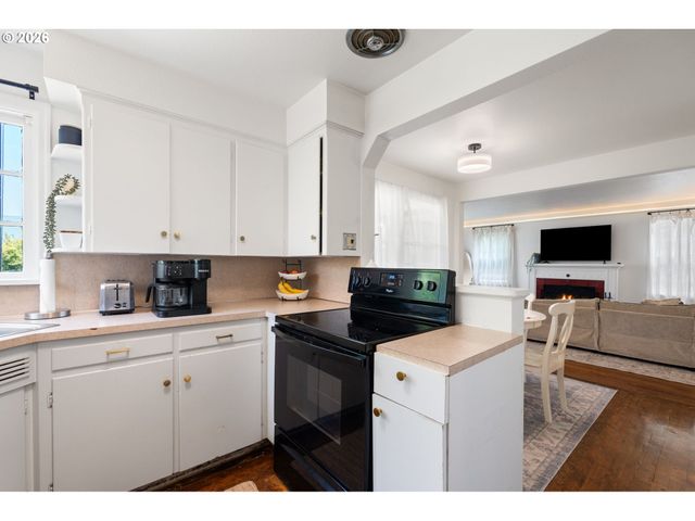 207 Nw 45TH St, Vancouver, WA 98660