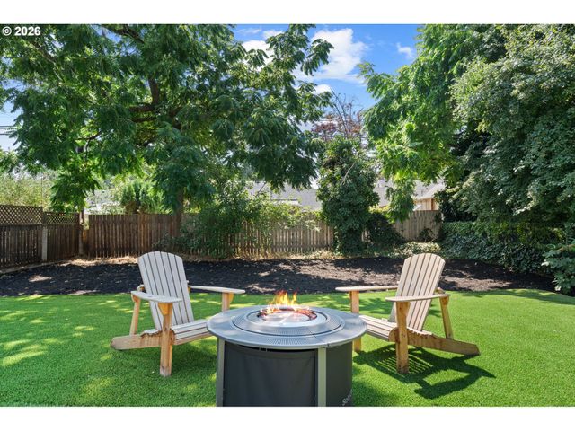 207 Nw 45TH St, Vancouver, WA 98660
