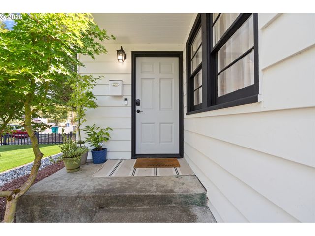 207 Nw 45TH St, Vancouver, WA 98660