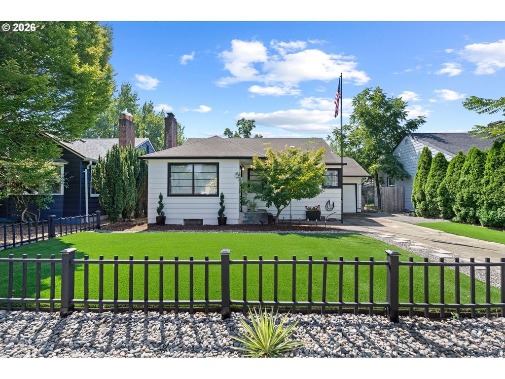 207 Nw 45TH St, Vancouver, WA 98660
