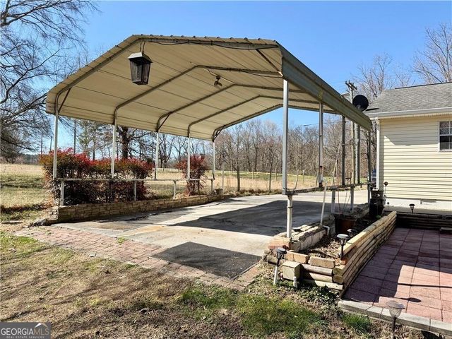 633 Cash Road NE, Calhoun, GA 30701