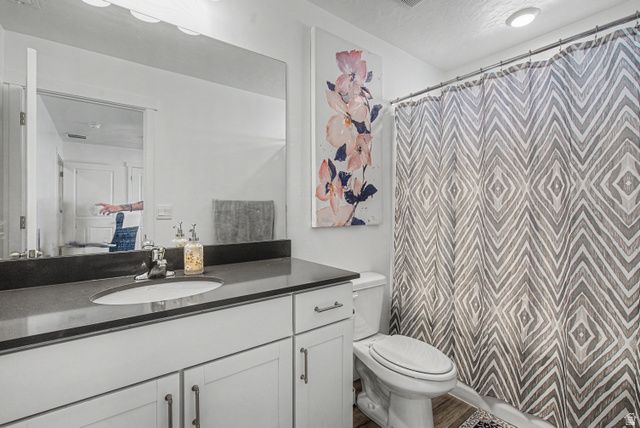 1057 E DORY BOAT RD, Saratoga Springs, UT 84045