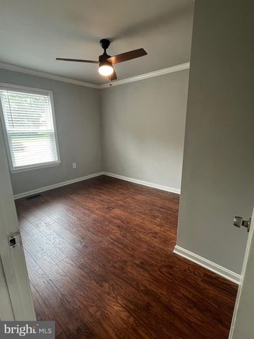 10804 WALL ST, Fredericksburg, VA 22408
